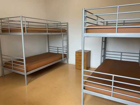 Roey Backpackers & Party Bar - Hotel Accommodation 3