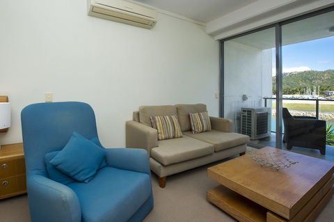 Blue On Blue Studio Room 1222 - Hotel Accommodation 3