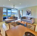 2 Bedroom Poinciana Lodge - Hotel Accommodation