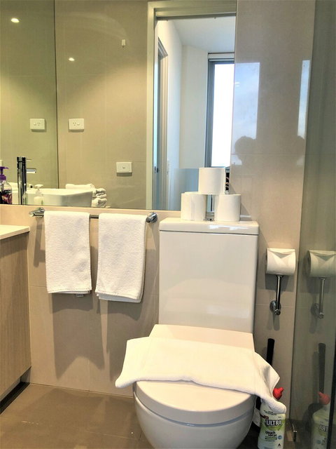 ReadySet Apartments On Spencer West - Hotel Accommodation 6