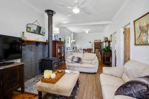 WOOLWAY - Hotel Accommodation 4