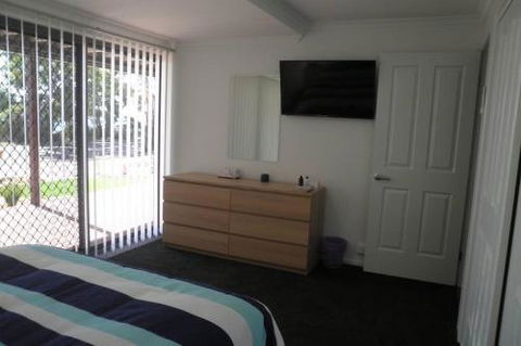 Almonta Apartments On The Water Front - Hotel Accommodation 5
