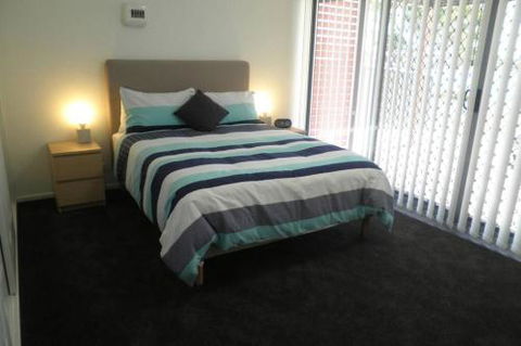 Almonta Apartments On The Water Front - Hotel Accommodation 3