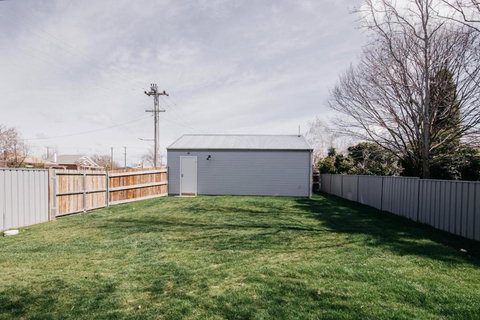 Dimby Cottage Beautifully Restored Heritage Home - Hotel Accommodation 5