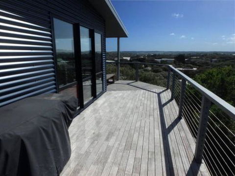 37 Oceanview Parade Sandy Point - Hotel Accommodation 0