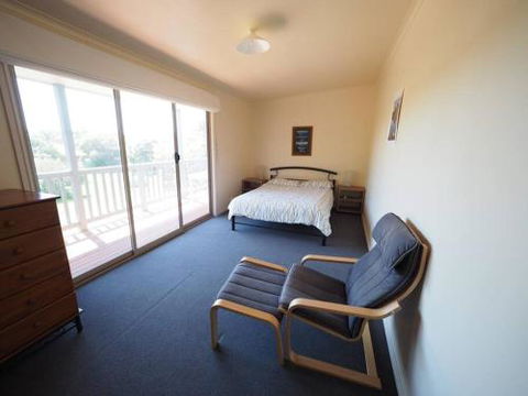 Sunset Deck Beach House Sandy Point - Hotel Accommodation 1