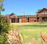 Summerside at 80 Sandy Point Rd Sandy Point - Hotel Accommodation