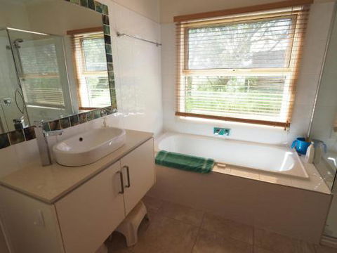 Summerside At 80 Sandy Point Rd Sandy Point - Hotel Accommodation 3