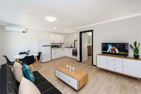 Peaceful South Perth Home Near Perth Center - Hotel Accommodation 5