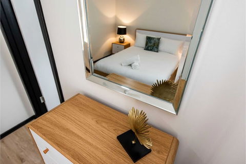 Peaceful South Perth Home Near Perth Center - Hotel Accommodation 0