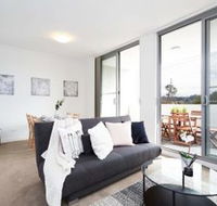Executive Designer Apartment with Pool  Parking - Hotel Accommodation