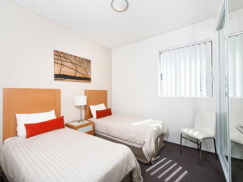 Cote DAzur Unit 7 / 61 Donald Street - Hotel Accommodation 1