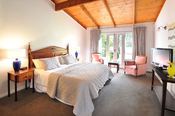 Araluen Lodge & Villas - Hotel Accommodation 4