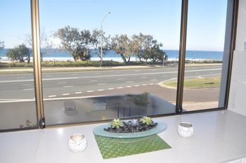 Huntington Apt 3 - Hotel Accommodation 6