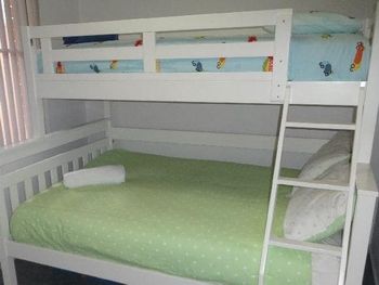 Lakeside Getaway - Hotel Accommodation 5