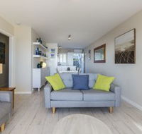Cottesloe Azura Apartment - Hotel Accommodation