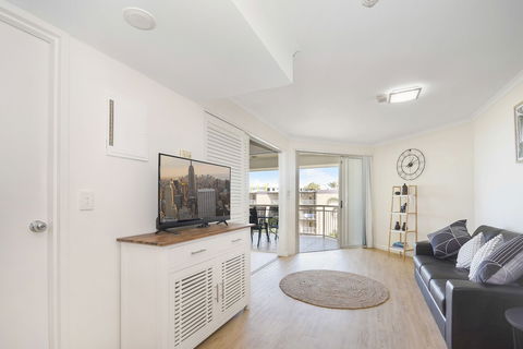 Alex Beach Resort 412 - Hotel Accommodation 1