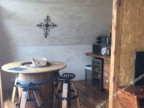 Bruny Island Accommodation 43 Degrees Beachside Studio Spa Apartments (1) - Hotel Accommodation 5