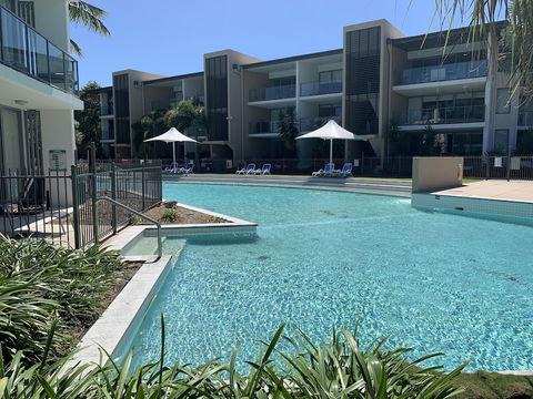 Magnetic Blue Waterfront Apartments - Hotel Accommodation 1