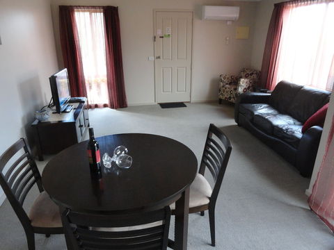 Victoria Lodge Motor Inn And Apartments - Hotel Accommodation 5