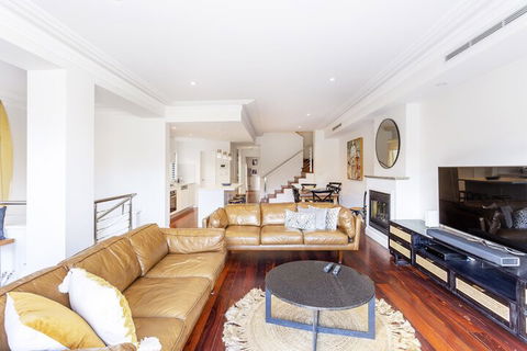 Cottesloe Aqua Retreat - Executive Escapes - Hotel Accommodation 0