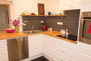 Heritage Listed Georgian Cottage - Hotel Accommodation 1