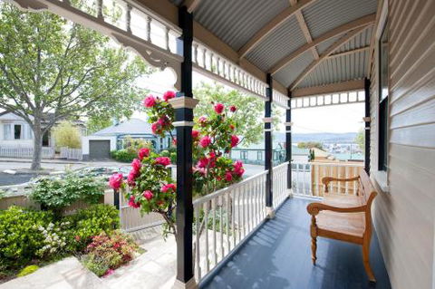 Library House - Hotel Accommodation 6