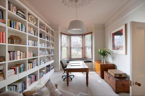 Library House - Hotel Accommodation 4