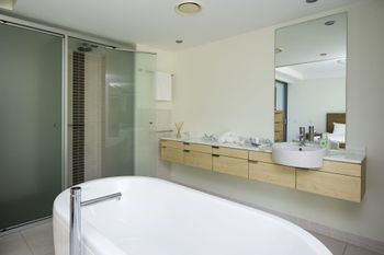 Blue On Blue Apartment 811 - Hotel Accommodation 6