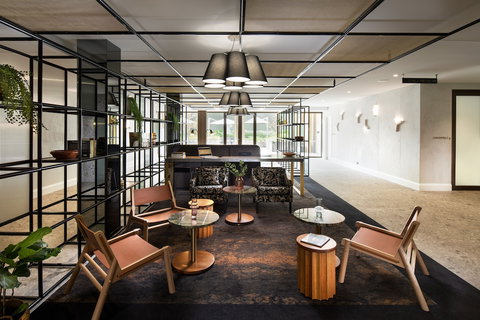 Majestic M Suites - Hotel Accommodation 3