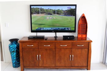 Waters Edge - Hotel Accommodation 1