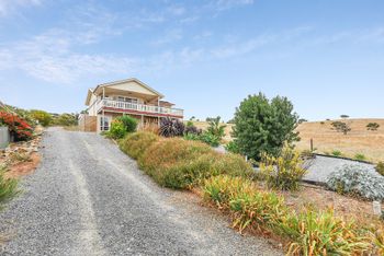 Serenity By The Sea - Hotel Accommodation 1