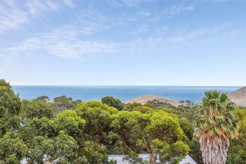 Serenity By The Sea - Hotel Accommodation 3