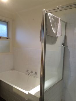 Australian Home Away Doncaster Elgar 2 - Hotel Accommodation 2