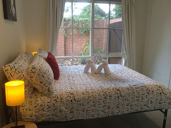 Australian Home Away Doncaster Elgar 2 - Hotel Accommodation 1