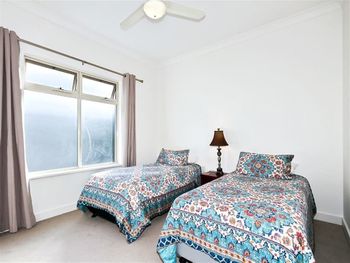Modern Seaside Sanctuary - Hotel Accommodation 5