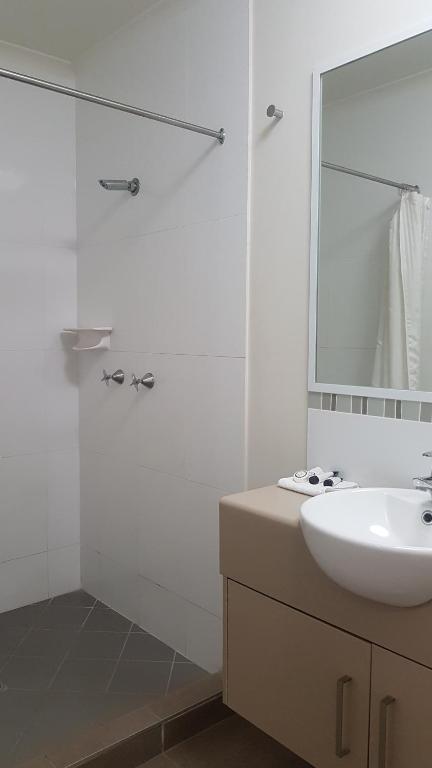 Sarina Hotel - Hotel Accommodation 2