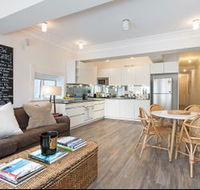 Bondi Beach Waterfront - Hotel Accommodation