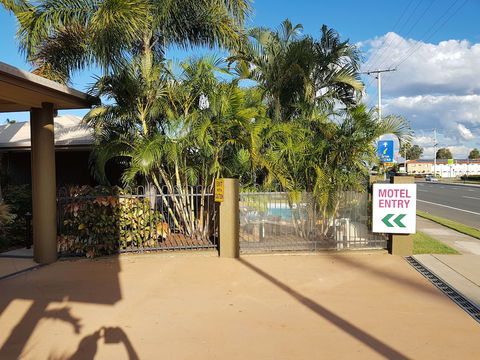 Rockhampton Palms Motor Inn - Hotel Accommodation 1