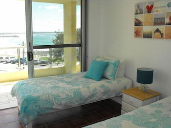 Beachpoint Unit 202 - Hotel Accommodation 2