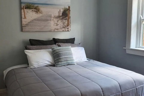 Incredible Location 2 Bedroom Bondi Beach Apartment - Hotel Accommodation 7