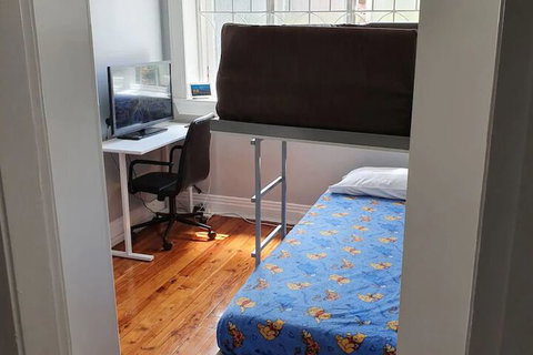 Incredible Location 2 Bedroom Bondi Beach Apartment - Hotel Accommodation 4