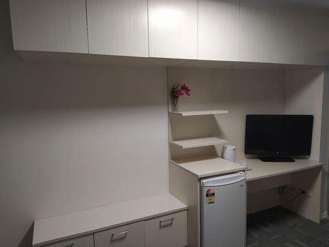 Regency Apartments - Hotel Accommodation 4