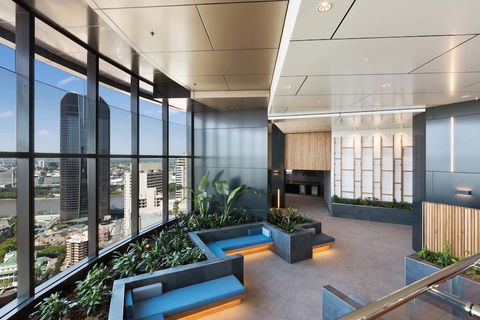 Skytower Apartment - Hotel Accommodation 2