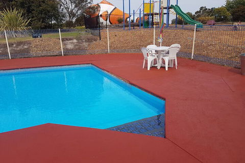Lakes Caravilla Caravan Park - Hotel Accommodation 7
