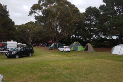 Lakes Caravilla Caravan Park - Hotel Accommodation 0