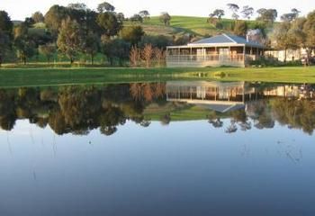Buttercup Cottage & Private Apartment - Hotel Accommodation 1