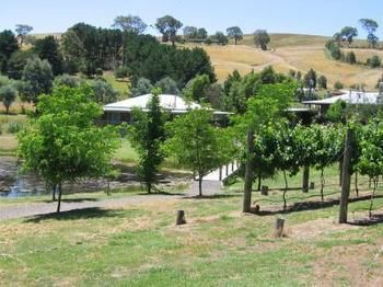 Buttercup Cottage & Private Apartment - Hotel Accommodation 2