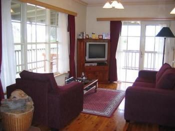 Buttercup Cottage & Private Apartment - Hotel Accommodation 5