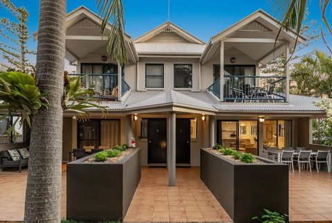 Gosamara Apartments Byron Bay - Hotel Accommodation 2